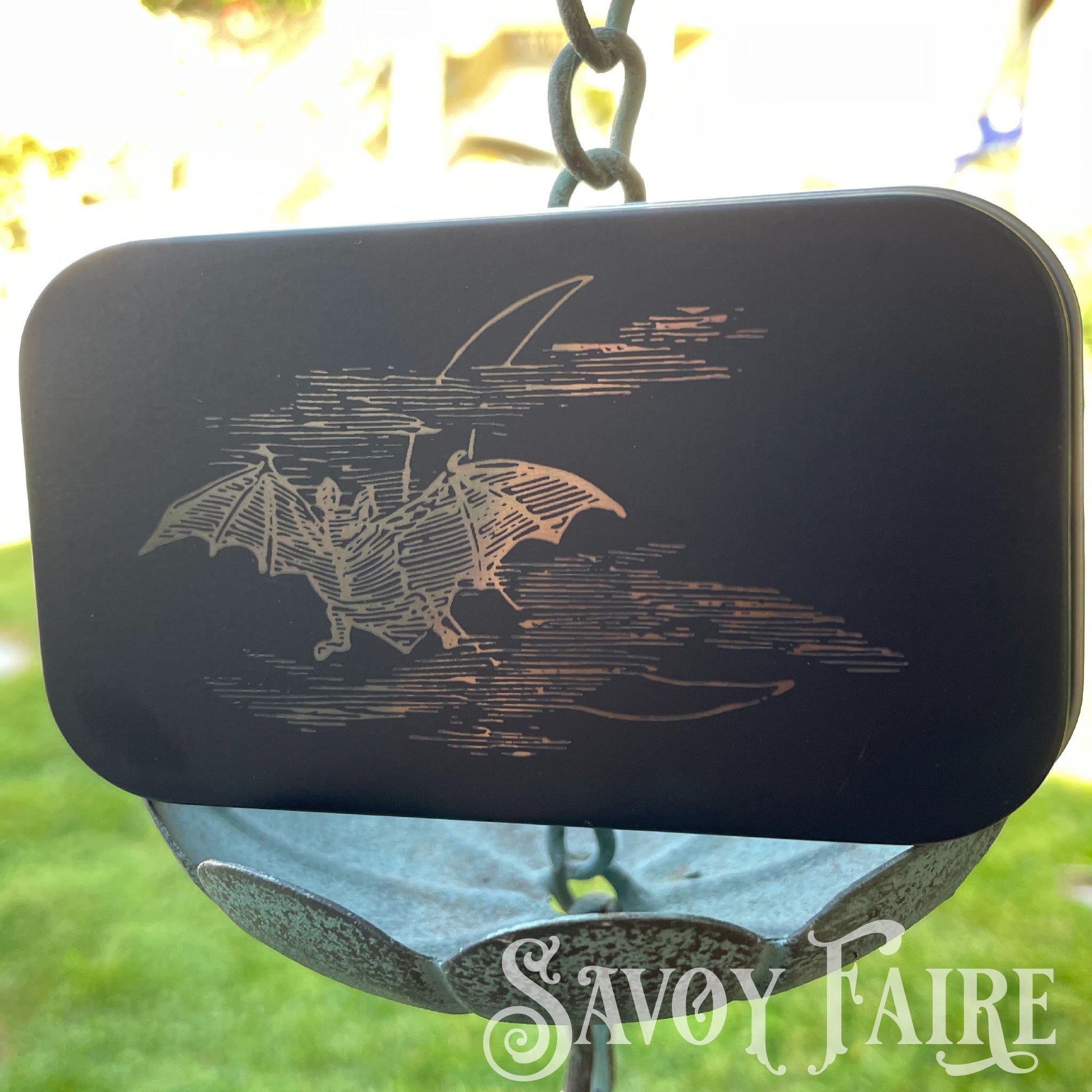 Engraved metal box - Spooky