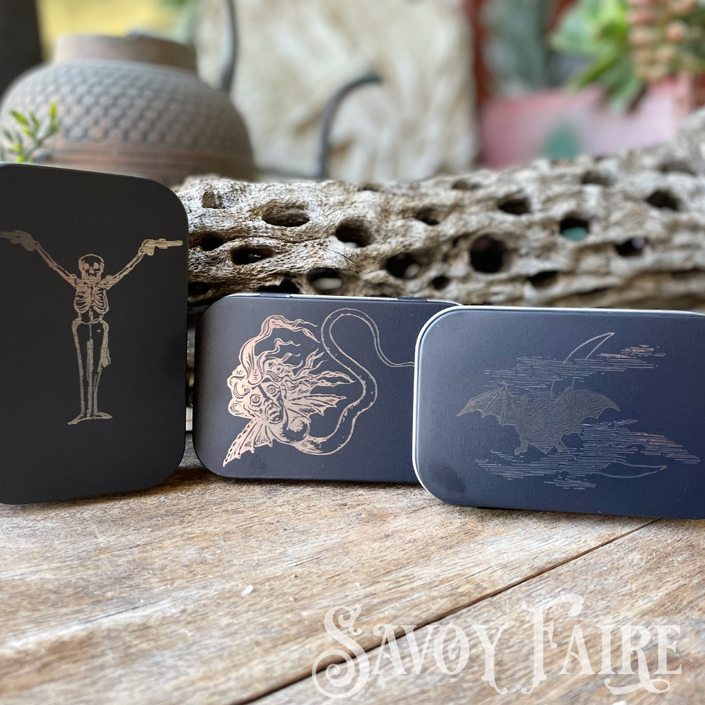 Engraved metal box - Spooky